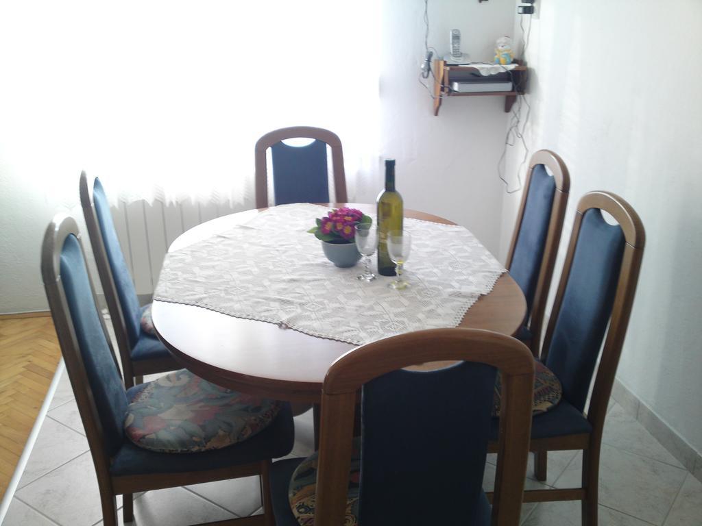 Apartment Varelija Bribir  Oda fotoğraf