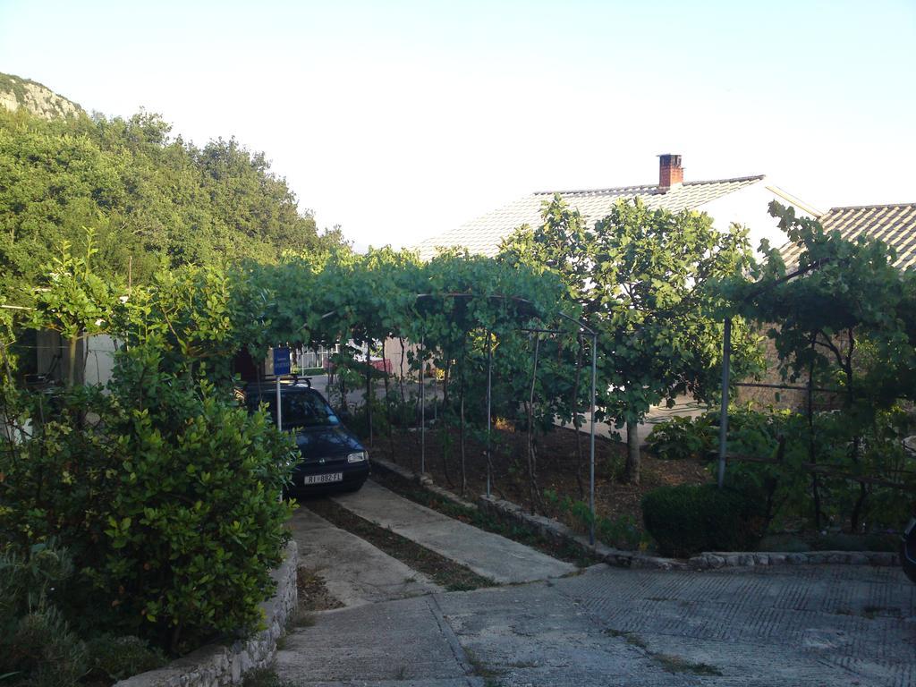 Apartment Varelija Bribir  Oda fotoğraf